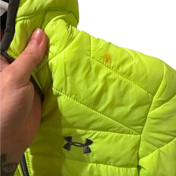 Boys Under Armour Hooded Winter Jacket size 6 A-3 - Picture 5 of 5
